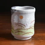 日本製 九谷燒 躍兔圖湯呑｜茶杯6 (一對裝) - 正面圖