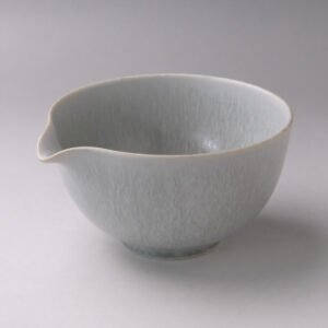 japan-minoware-ash-crystallization-katakuchi-matcha-bowl - main photo