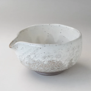 日本製 美濃燒 粉引櫛雕片口抹茶碗
